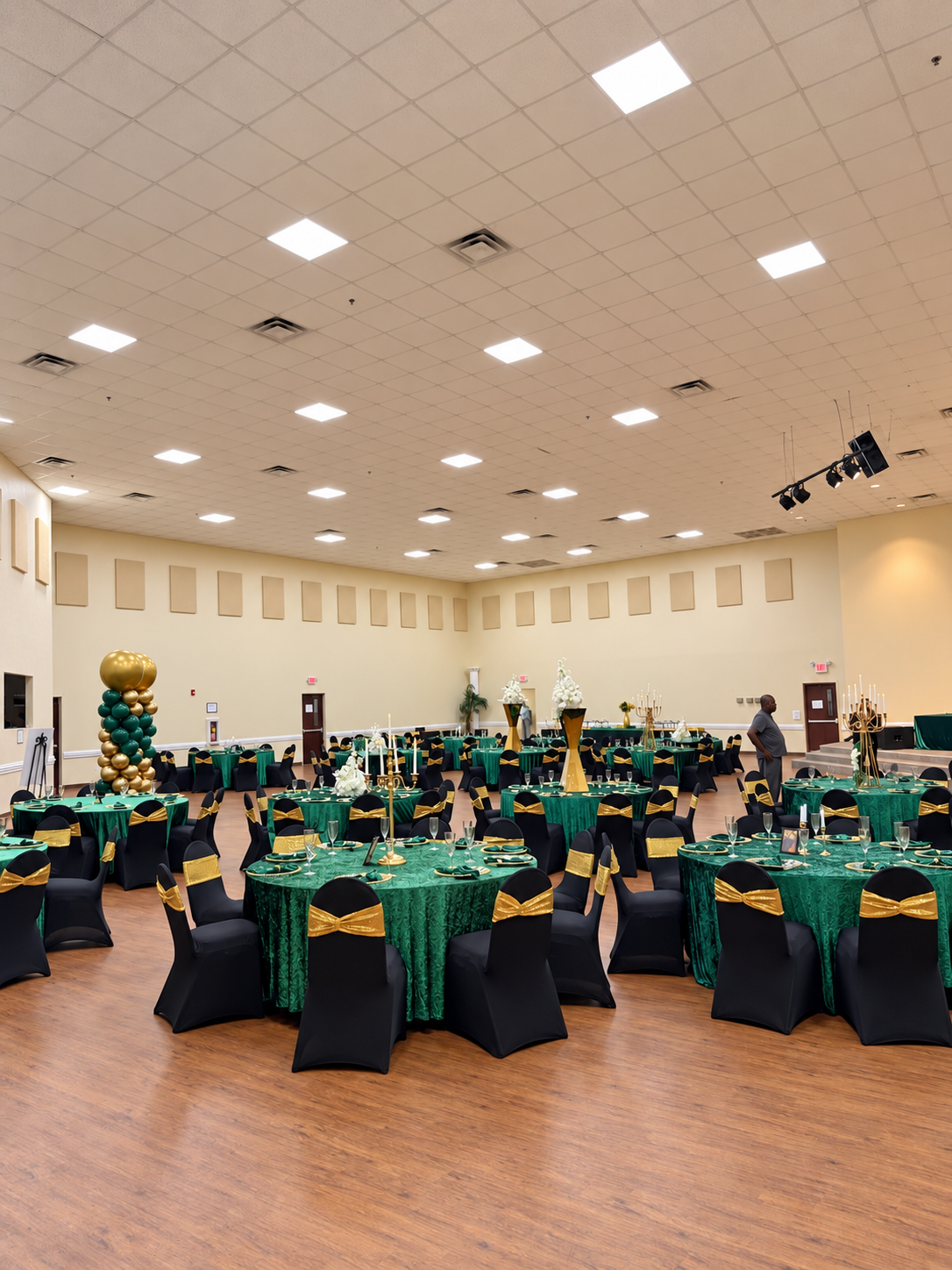 Green and gold celebration tables